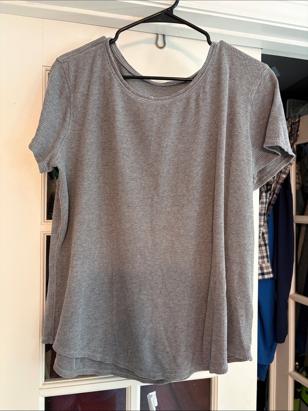 lululemon athletica Gray waffle Short Sleeve Tee Size L